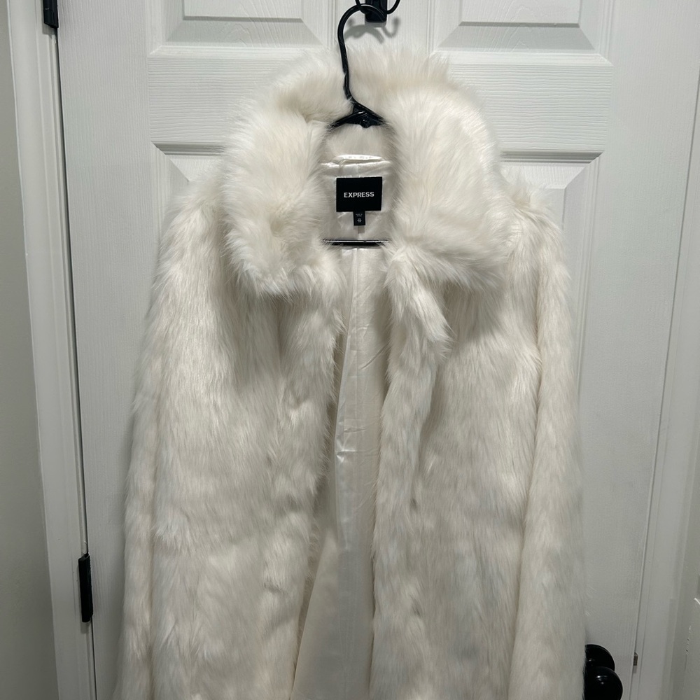 Express Women's Cream Faux Fur Jacket